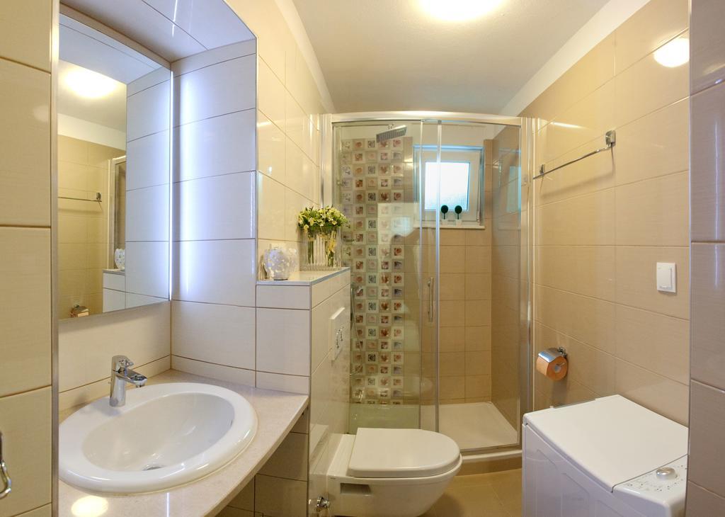Apartments Villa Anamaria Trogir Room photo